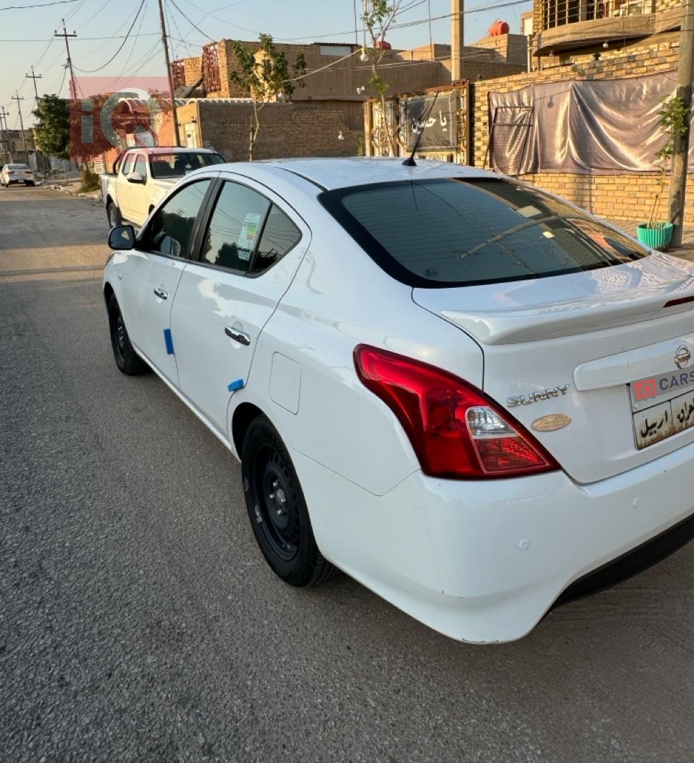 نيسان صني
